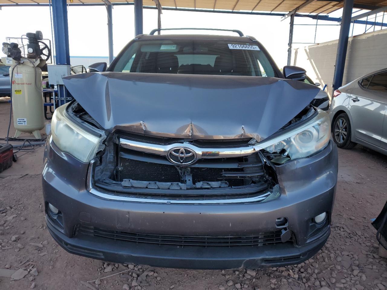 2015 TOYOTA HIGHLANDER
