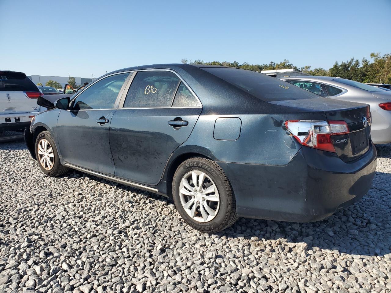 2014 TOYOTA CAMRY