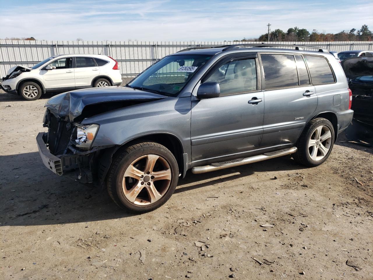 2006 TOYOTA HIGHLANDER