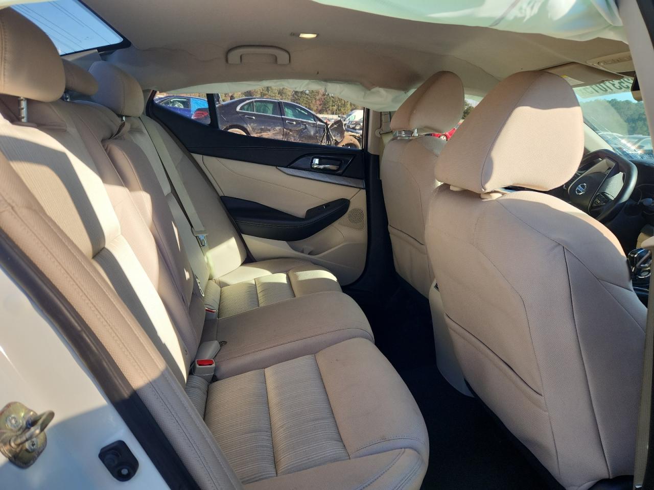 2017 NISSAN Maxima