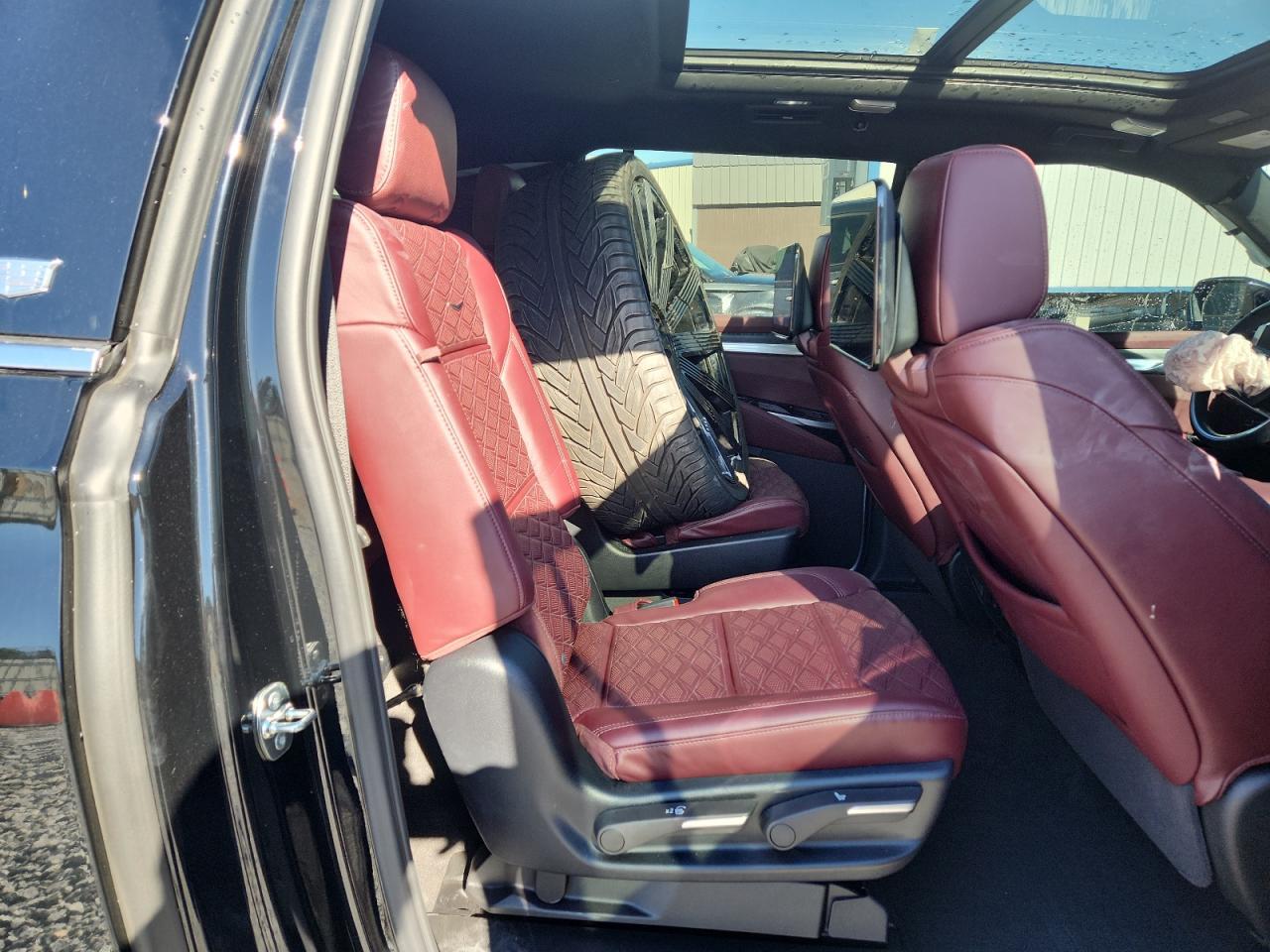 2025 CADILLAC Escalade ESV