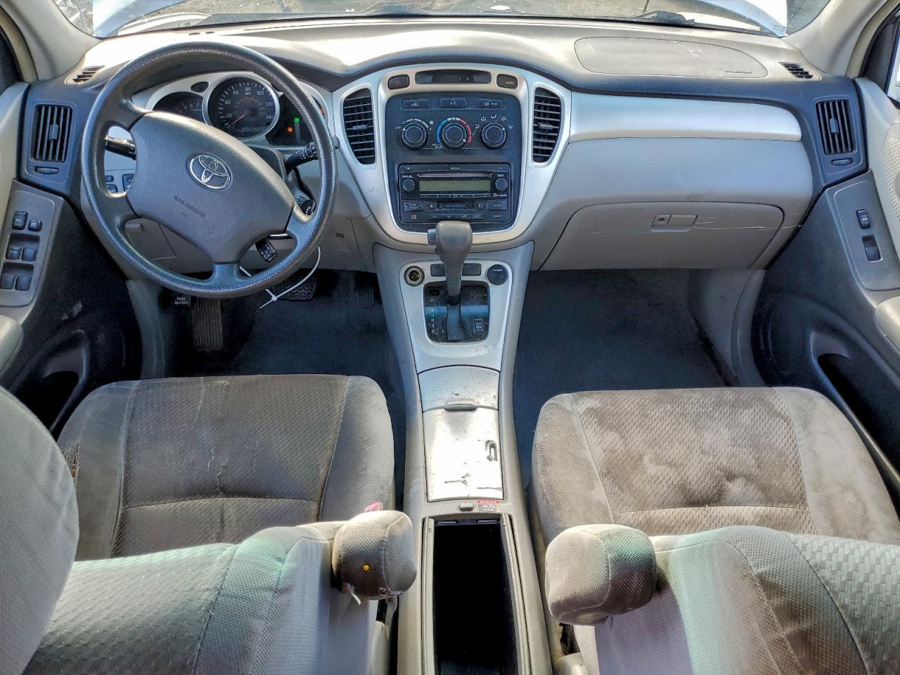 2005 TOYOTA HIGHLANDER