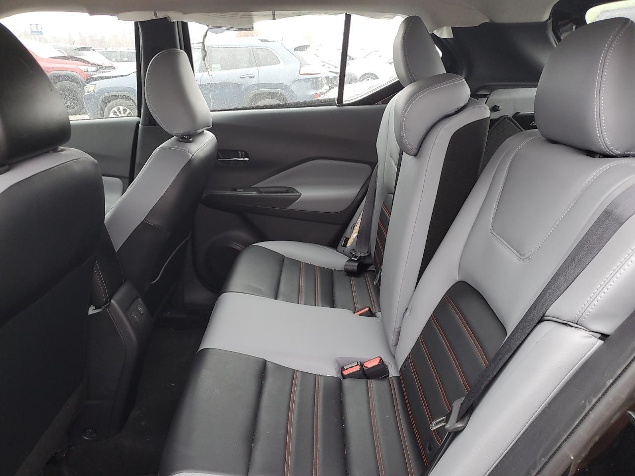 2021 NISSAN KICKS
