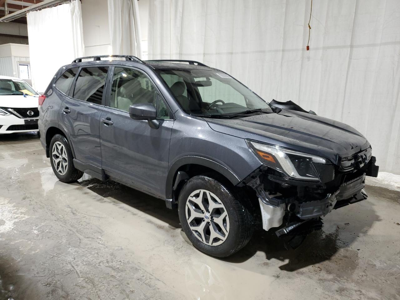 2024 SUBARU FORESTER