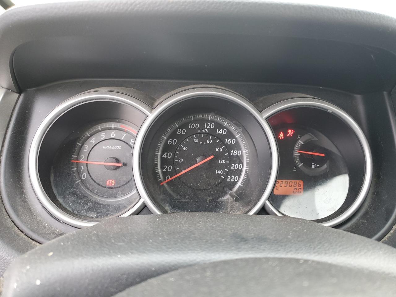2012 NISSAN VERSA