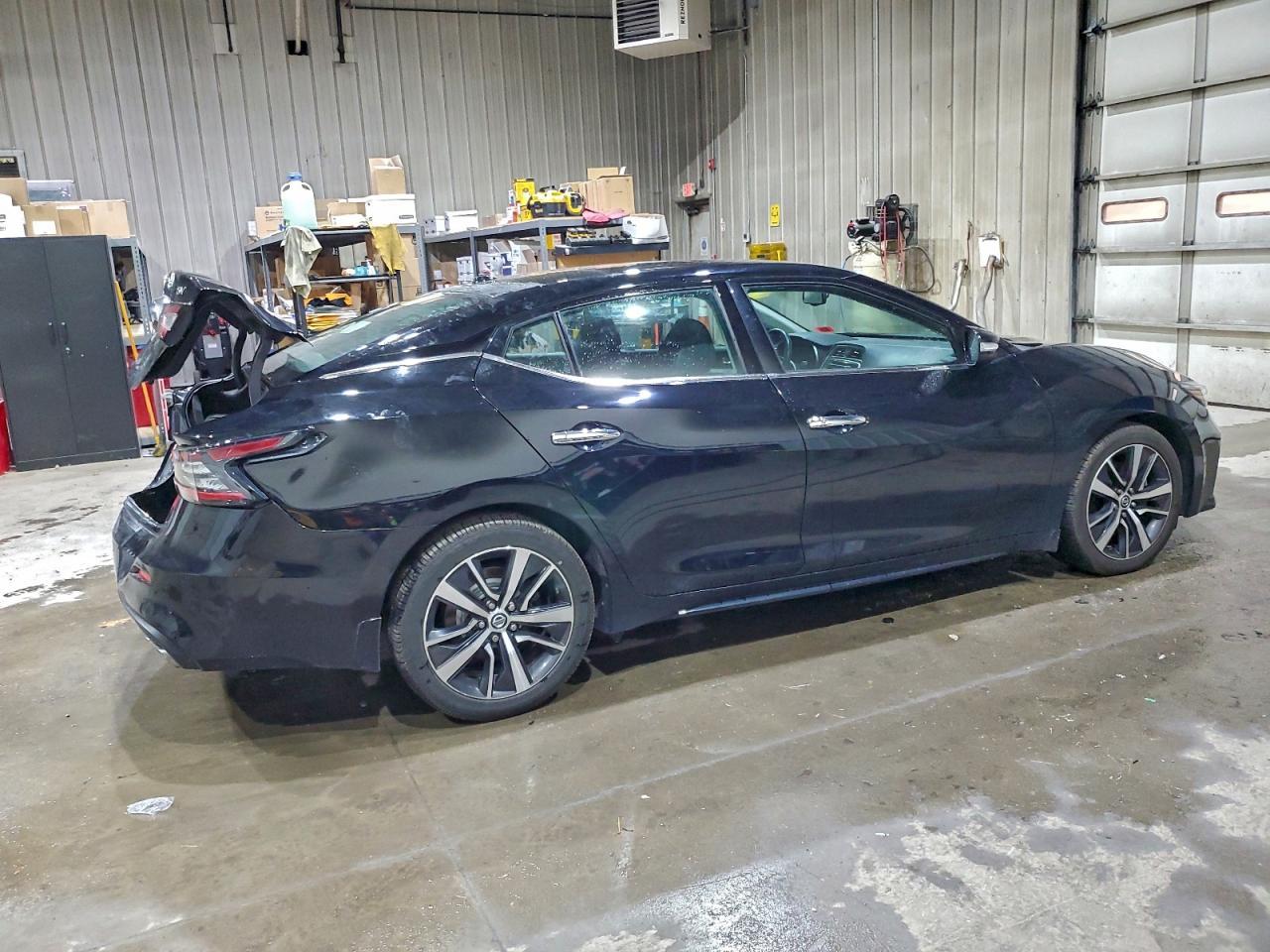 2019 NISSAN Maxima