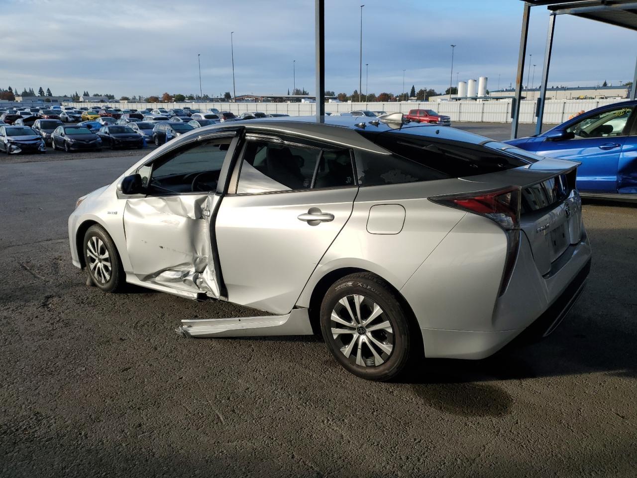 2017 TOYOTA PRIUS
