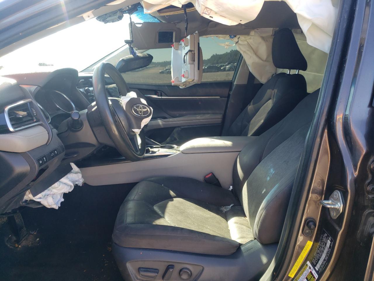 2018 TOYOTA CAMRY