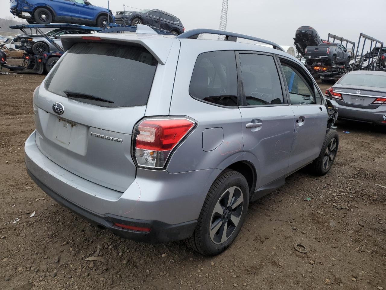 2018 SUBARU FORESTER