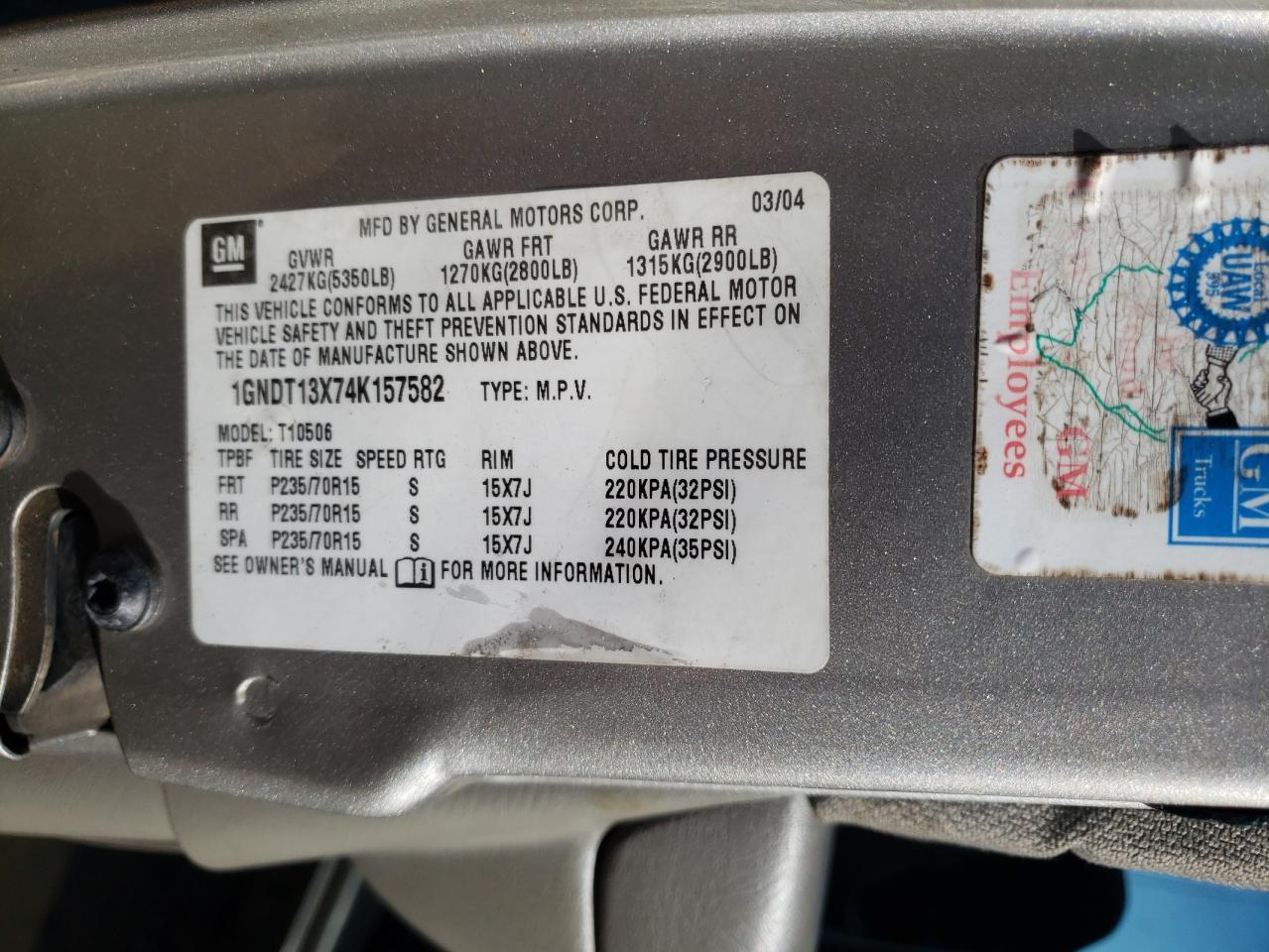 2004 CHEVROLET BLAZER