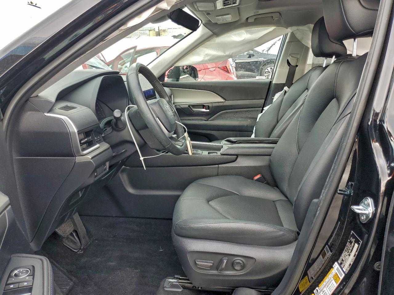 2025 TOYOTA HIGHLANDER