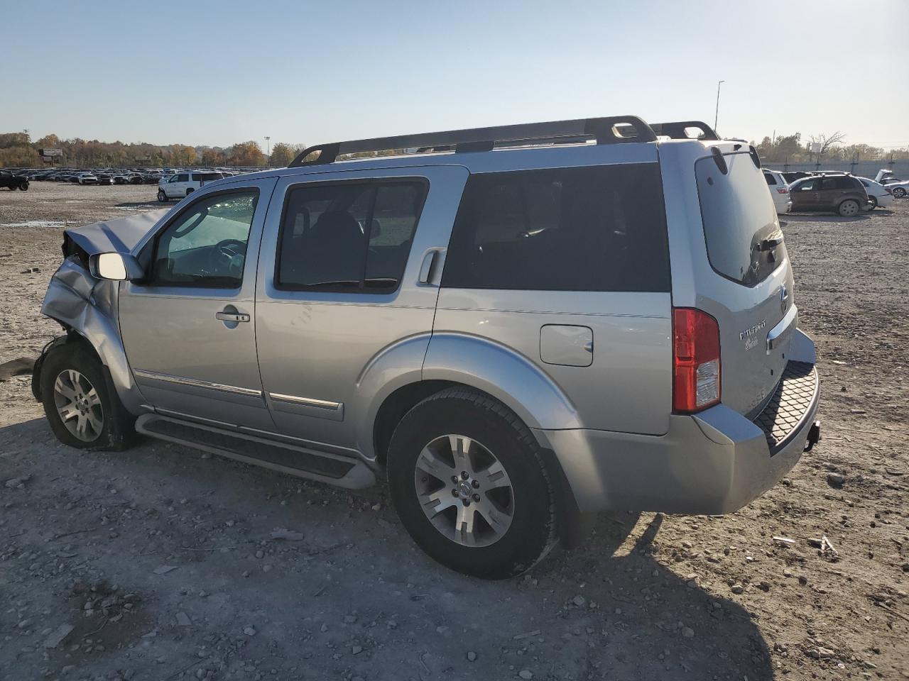 2011 NISSAN PATHFINDER