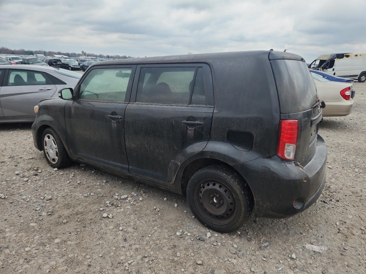 2013 TOYOTA SCION