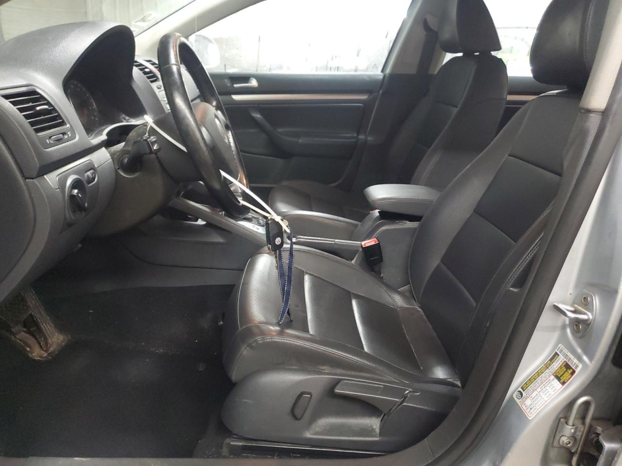 2009 VOLKSWAGEN JETTA