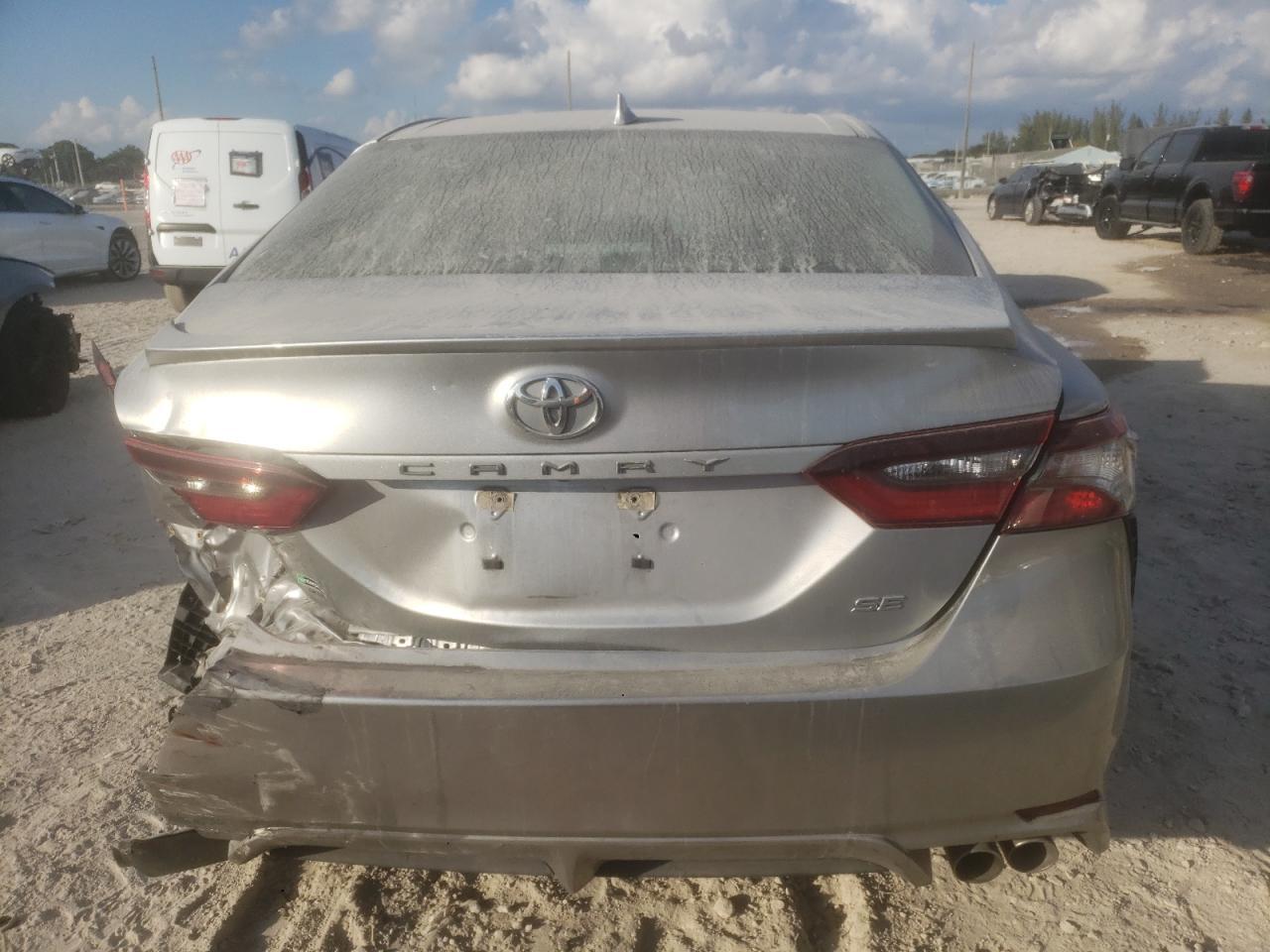 2022 TOYOTA CAMRY