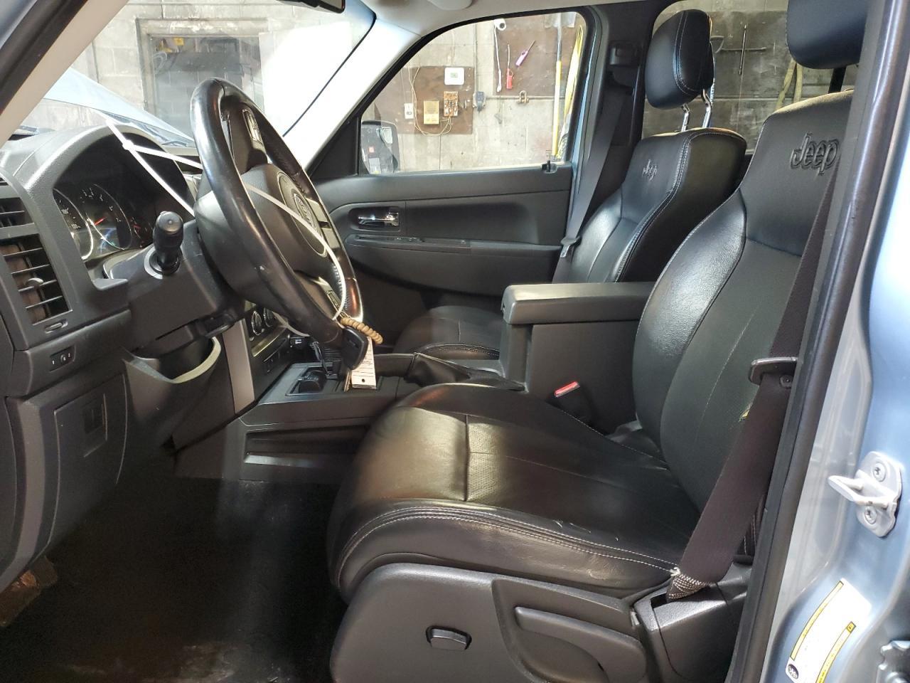 2012 JEEP Liberty