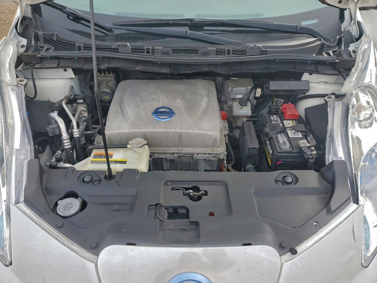 2014 NISSAN LEAF