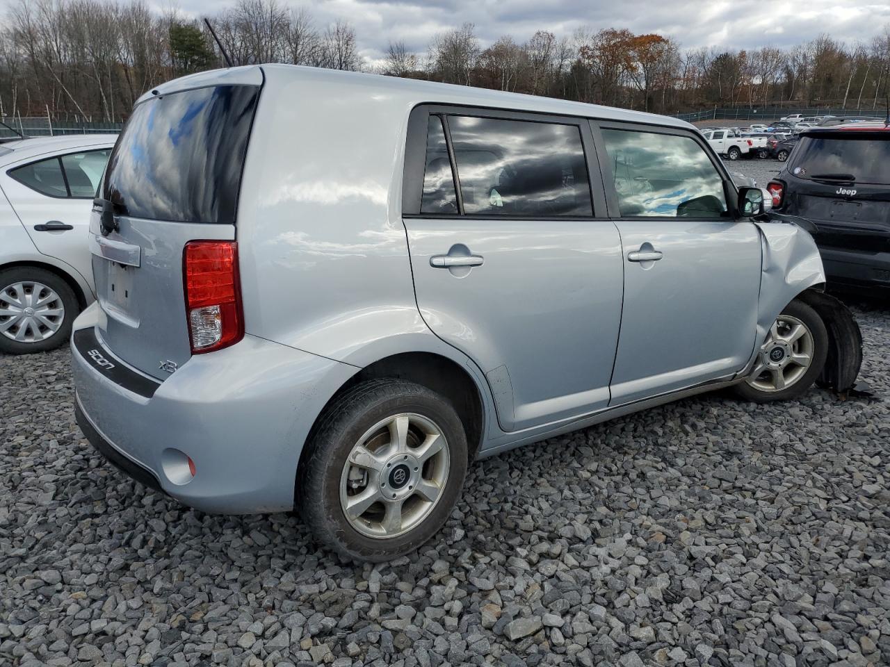 2013 TOYOTA SCION