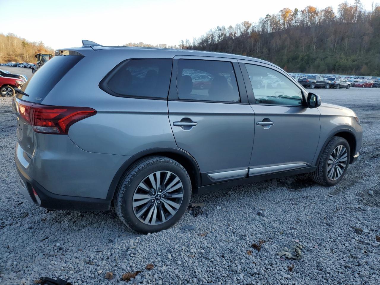 2020 MITSUBISHI outlander