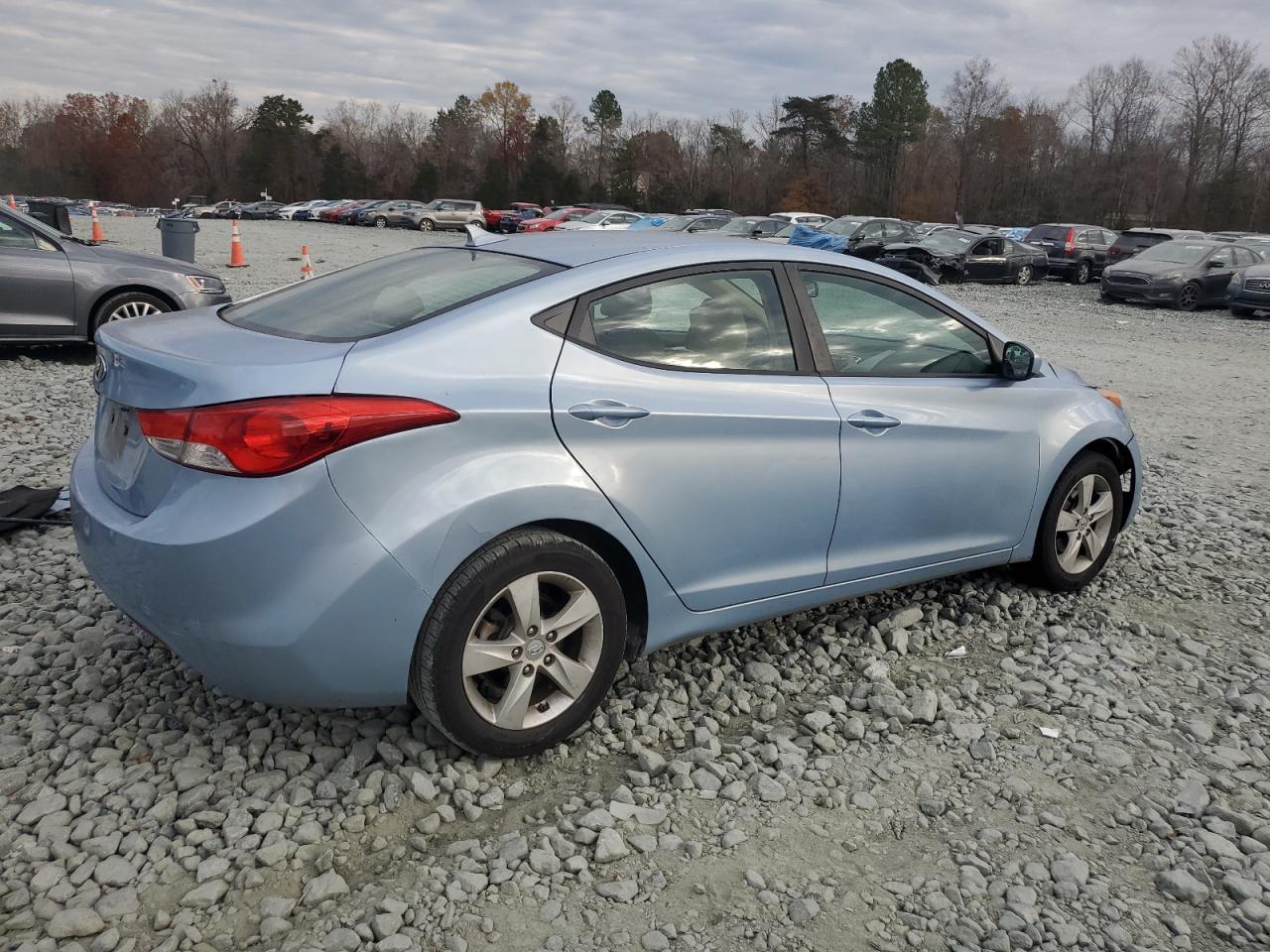 2012 HYUNDAI ELANTRA