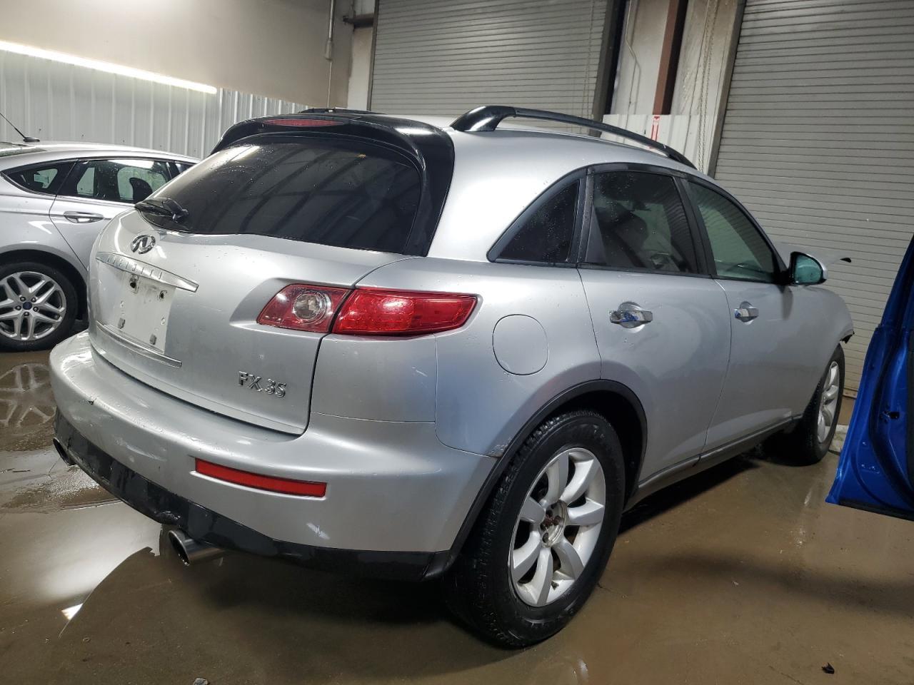 2005 INFINITI FX35
