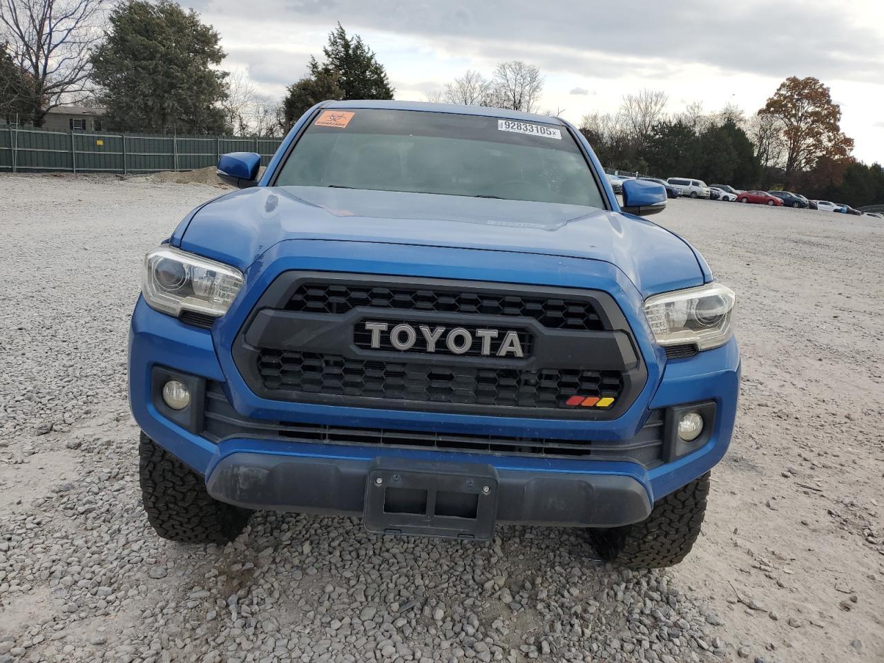 2017 TOYOTA TACOMA