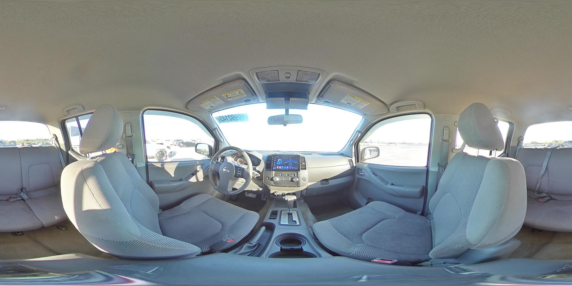 2012 NISSAN Frontier