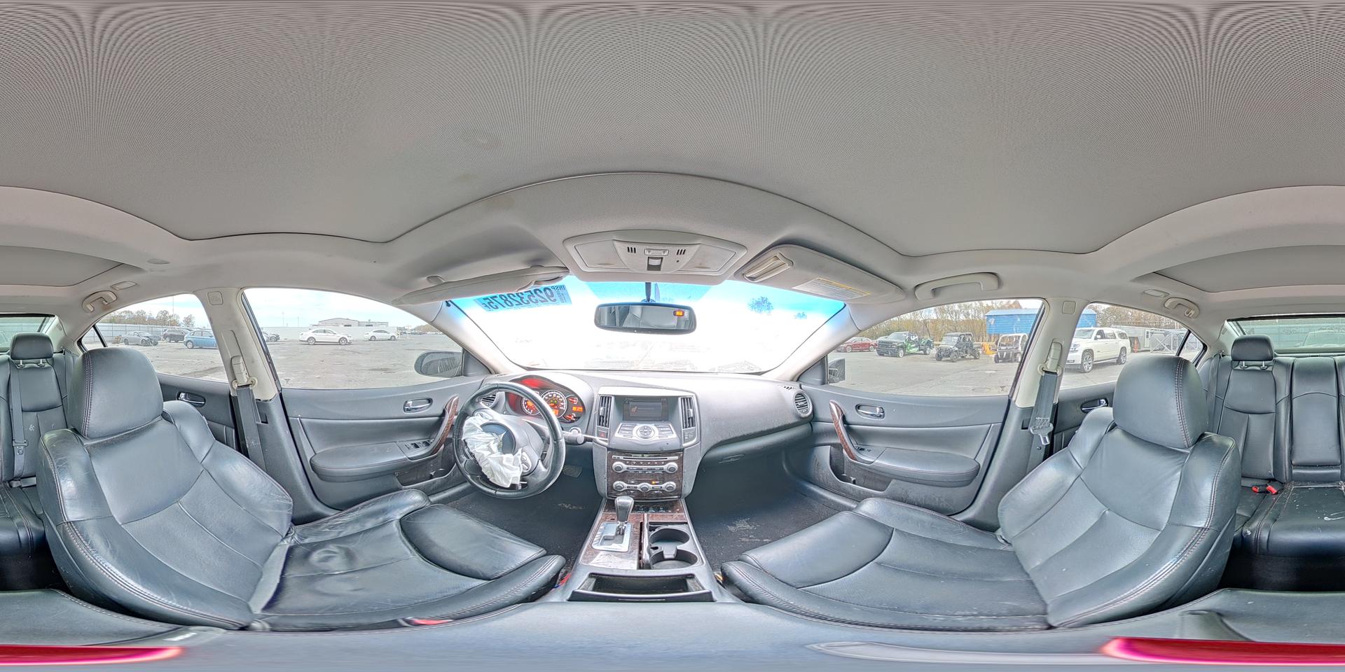 2011 NISSAN Maxima