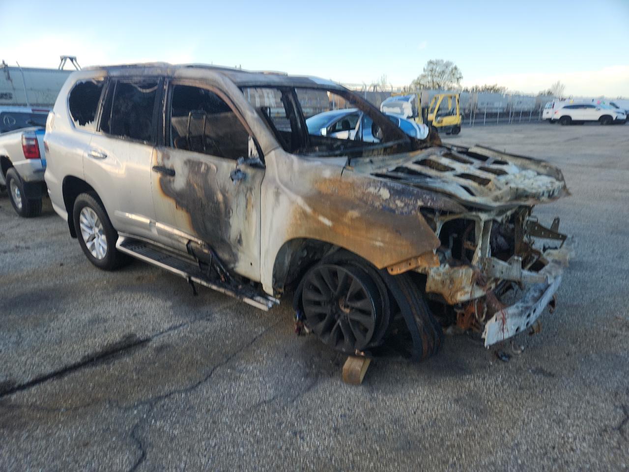 2016 LEXUS GX 460