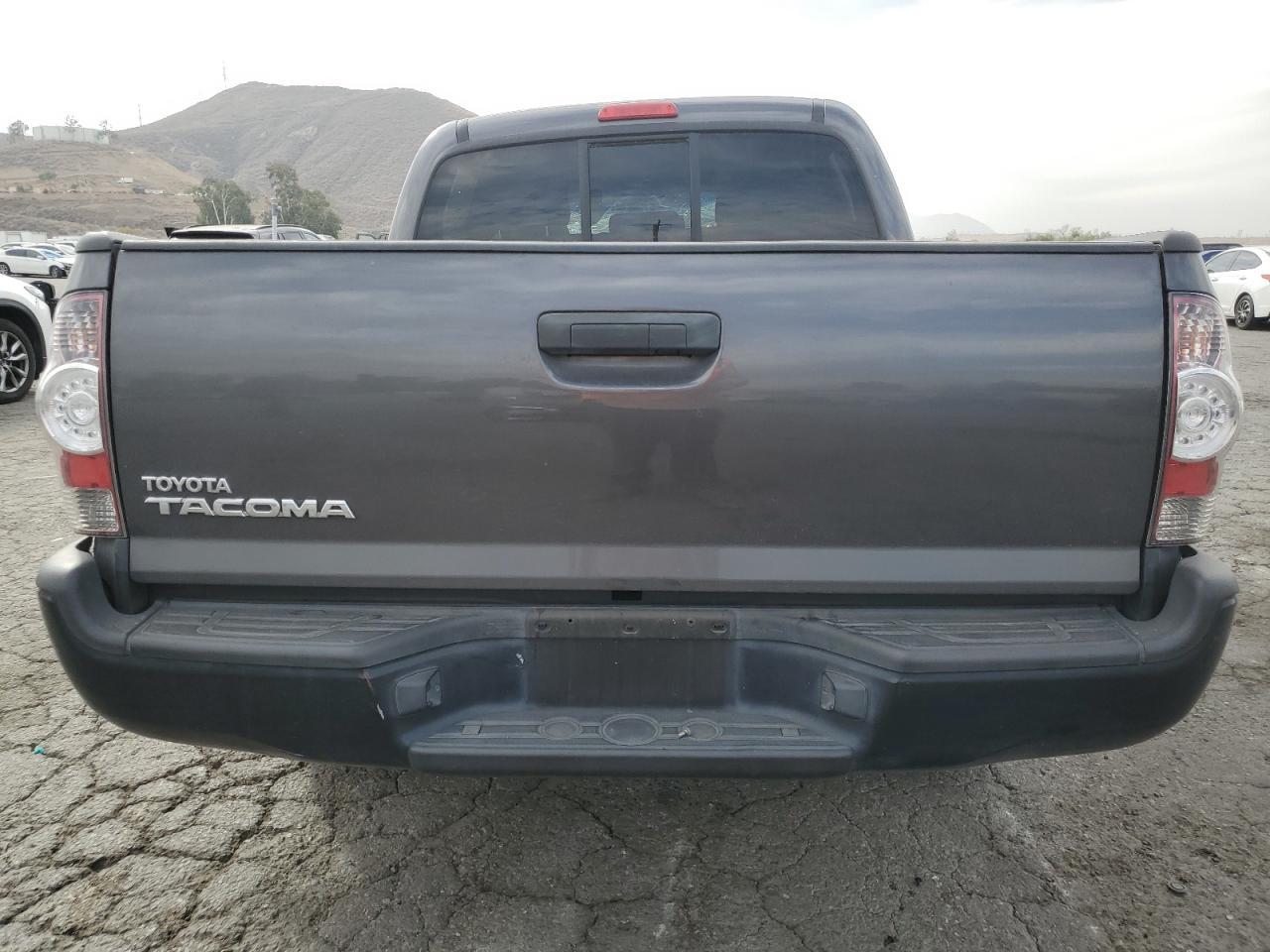 2011 TOYOTA TACOMA