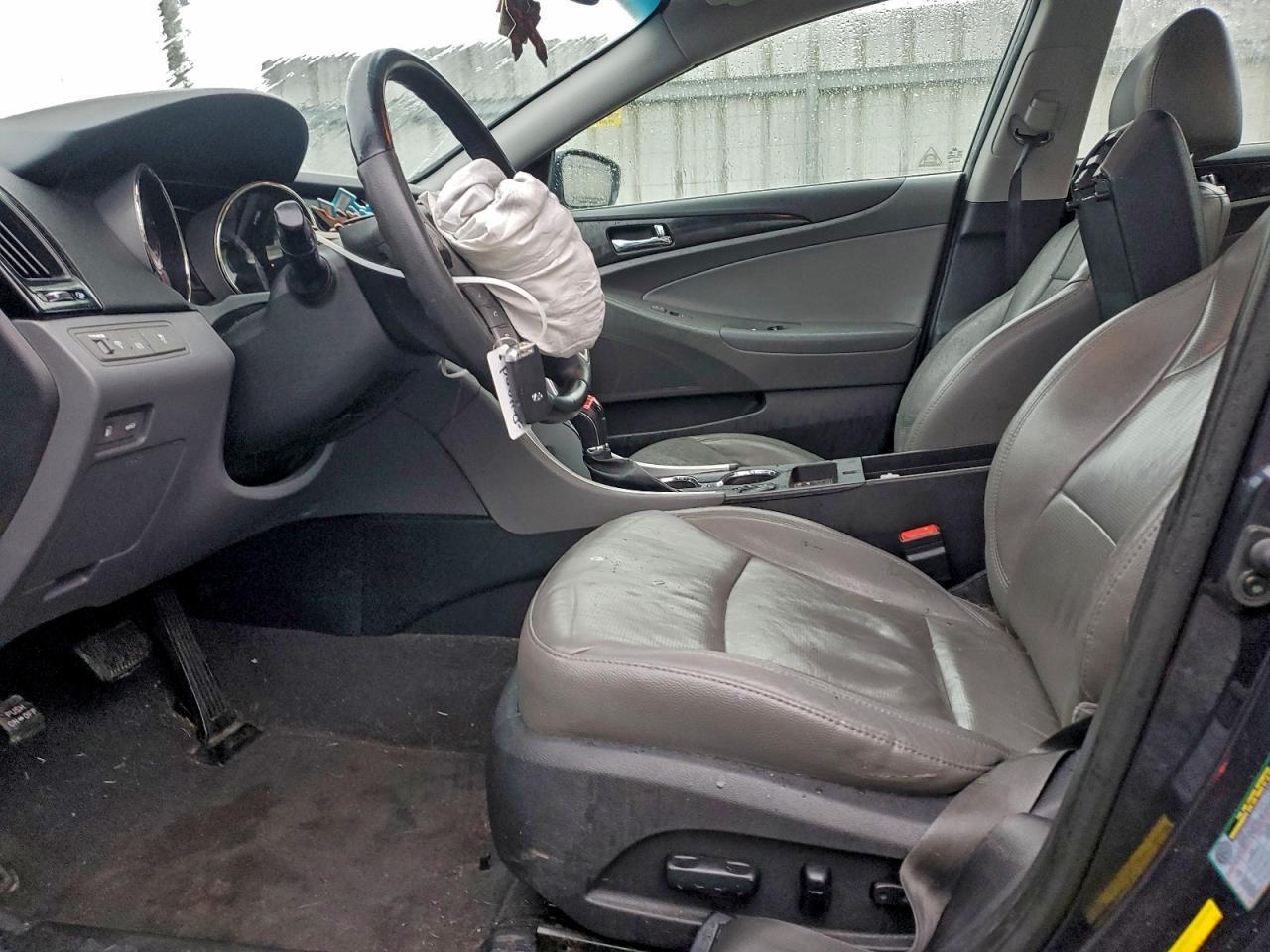 2013 HYUNDAI SONATA