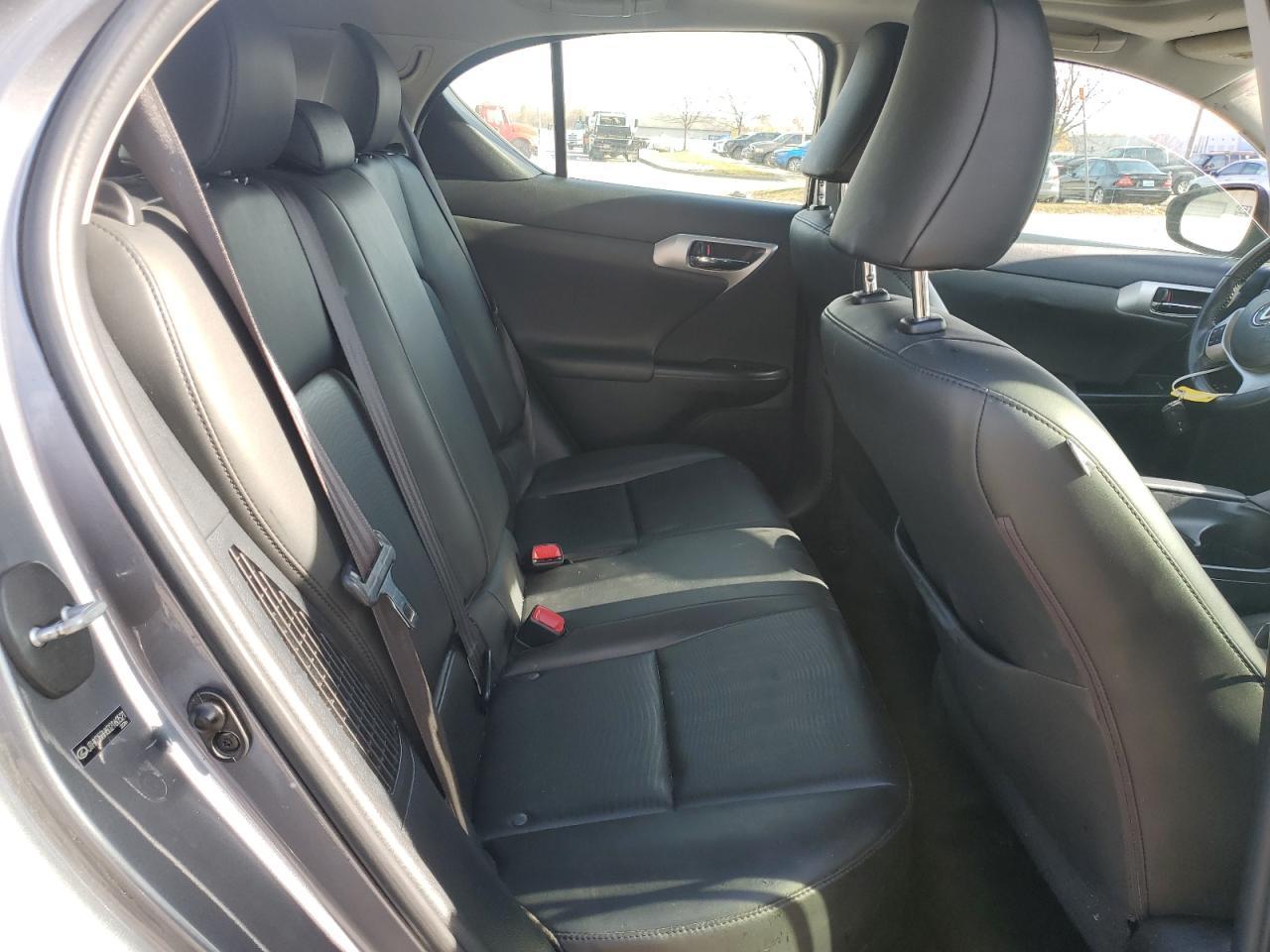 2013 LEXUS CT 200