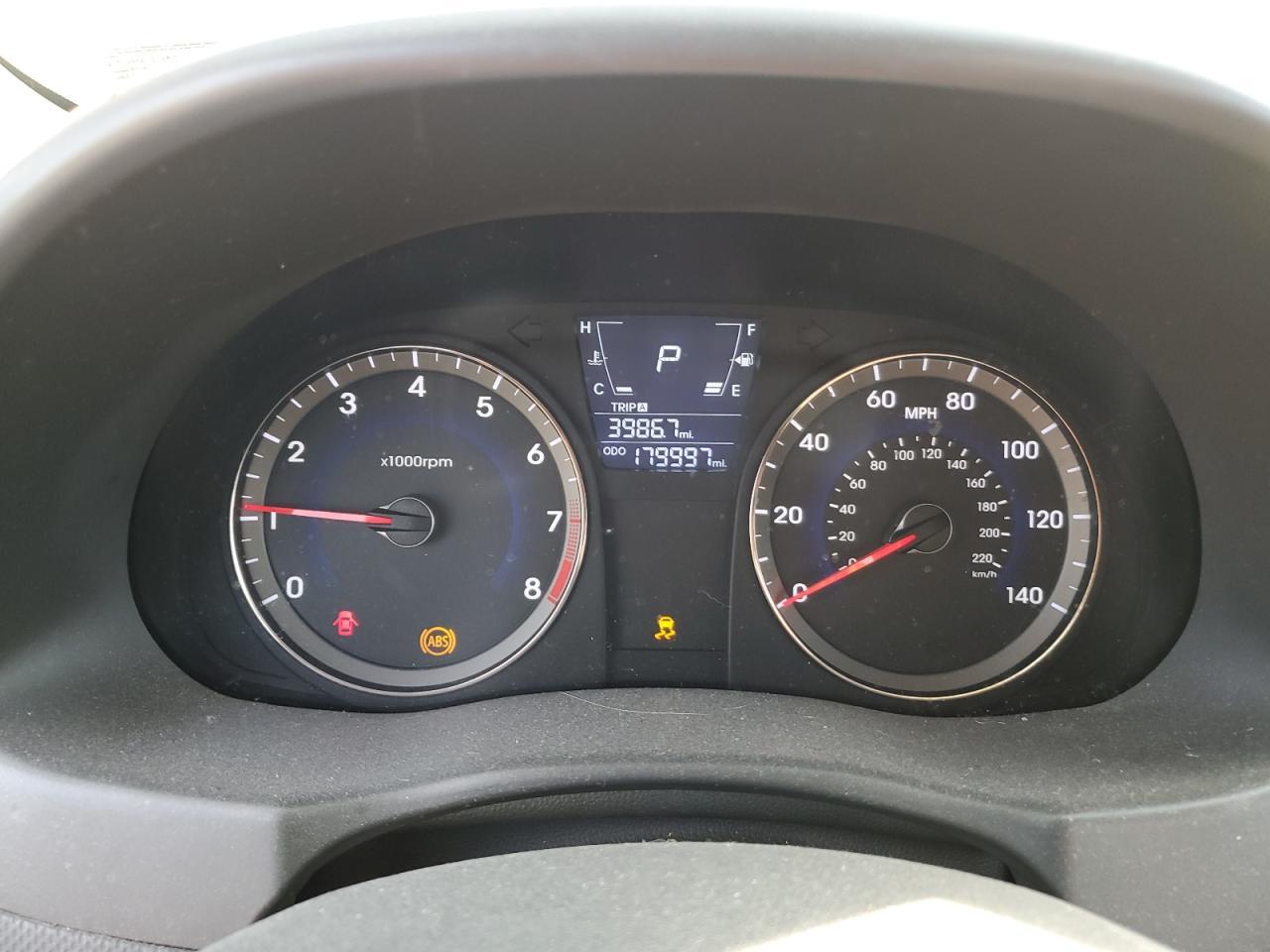 2012 HYUNDAI ACCENT