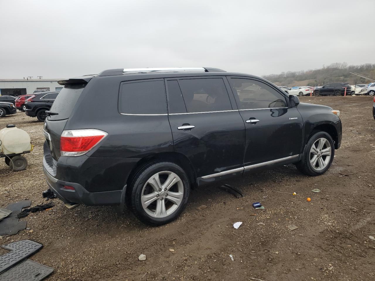 2013 TOYOTA HIGHLANDER