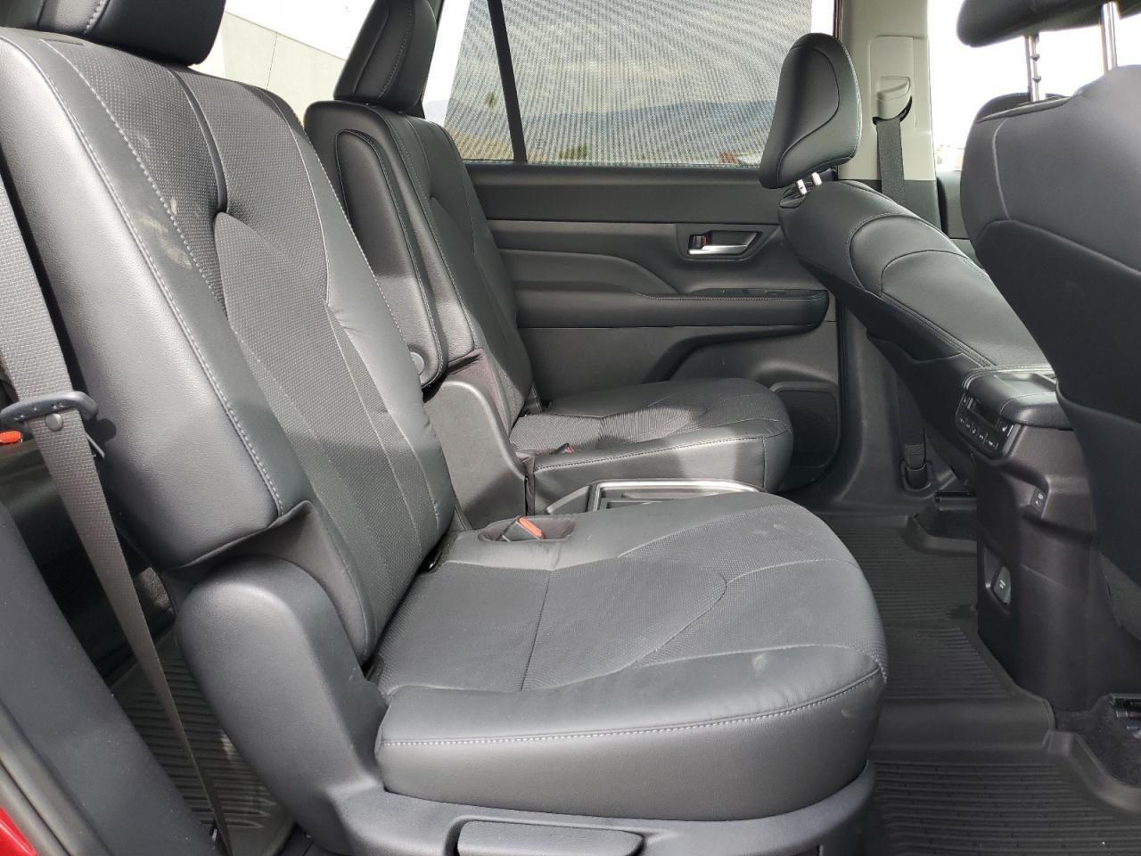 2025 TOYOTA HIGHLANDER