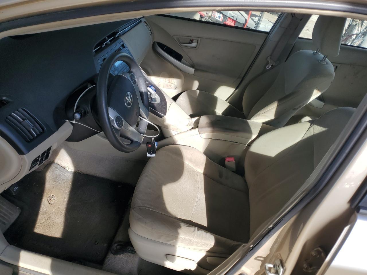 2011 TOYOTA PRIUS