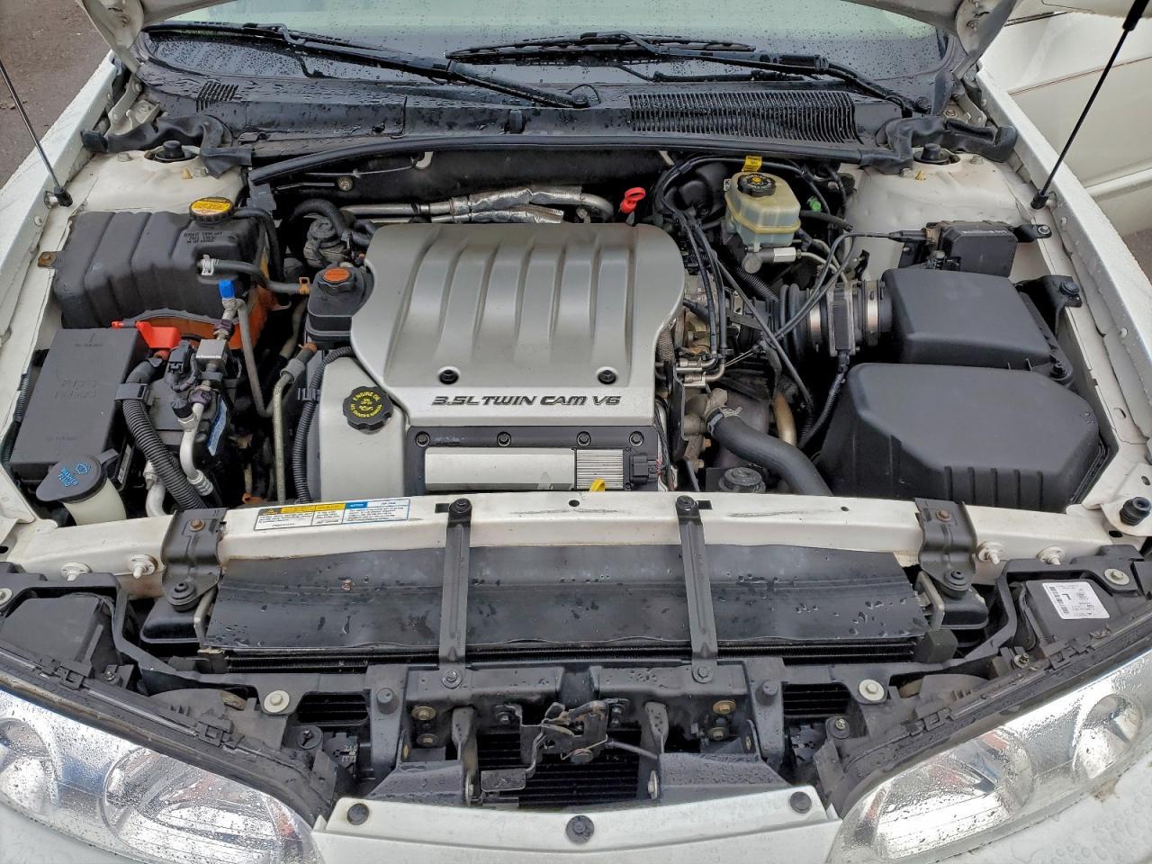 2001 OLDSMOBILE Aurora