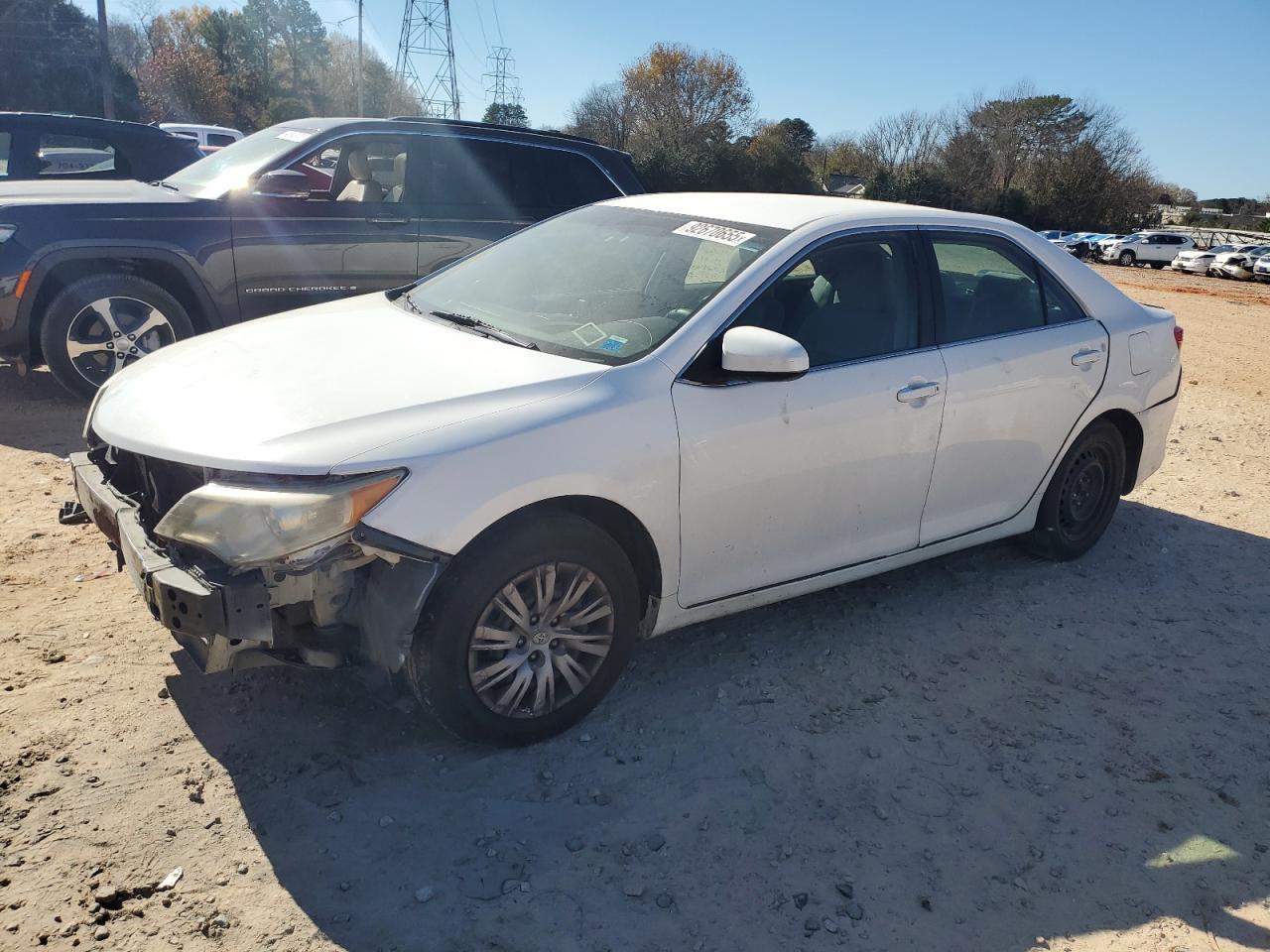 2014 TOYOTA CAMRY