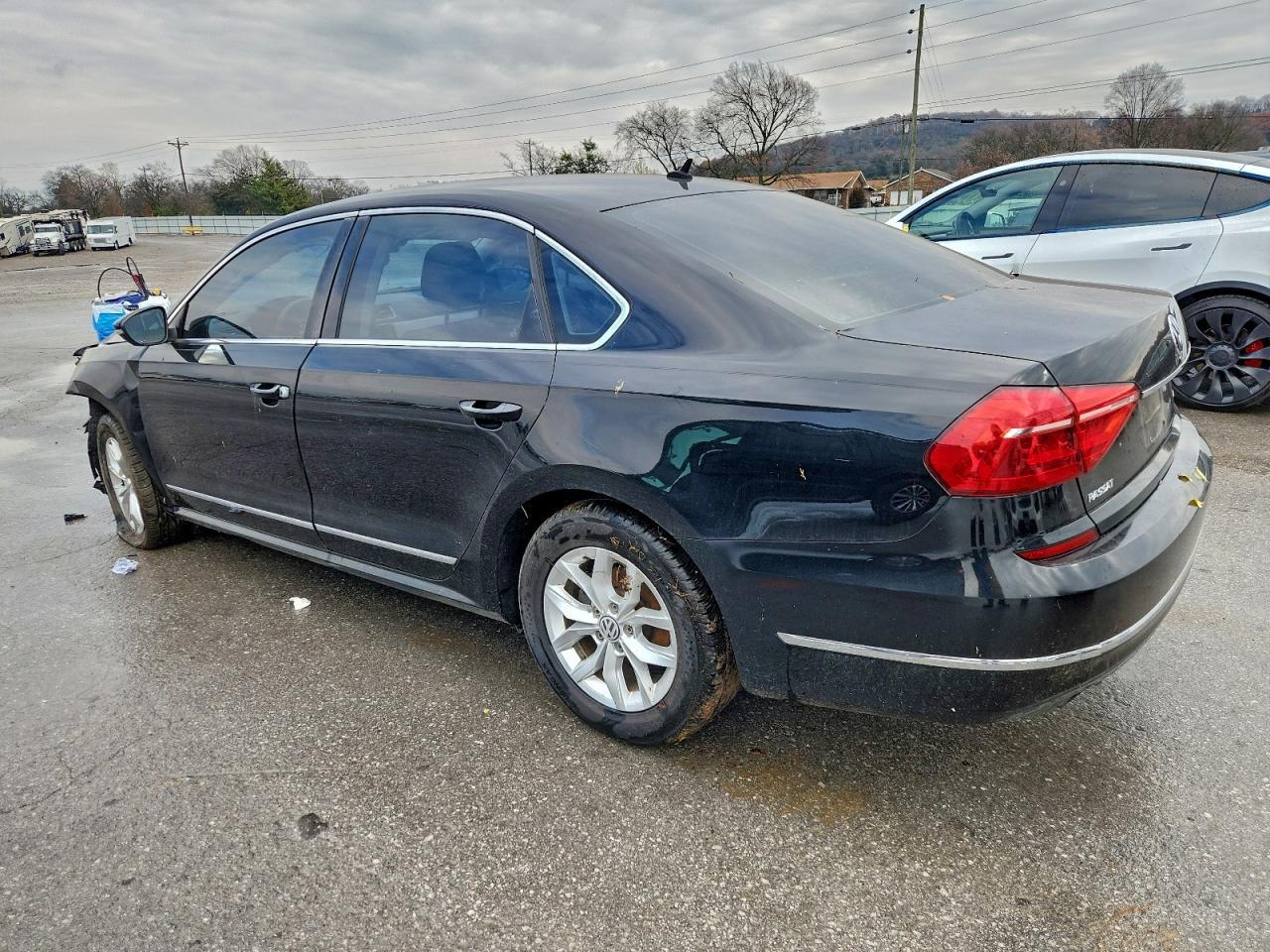 2016 VOLKSWAGEN Passat