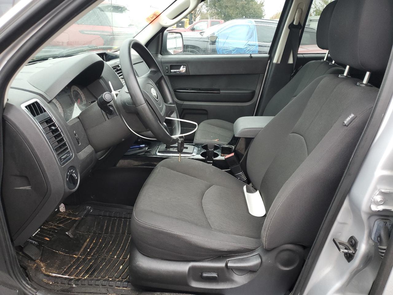 2011 MAZDA Tribute