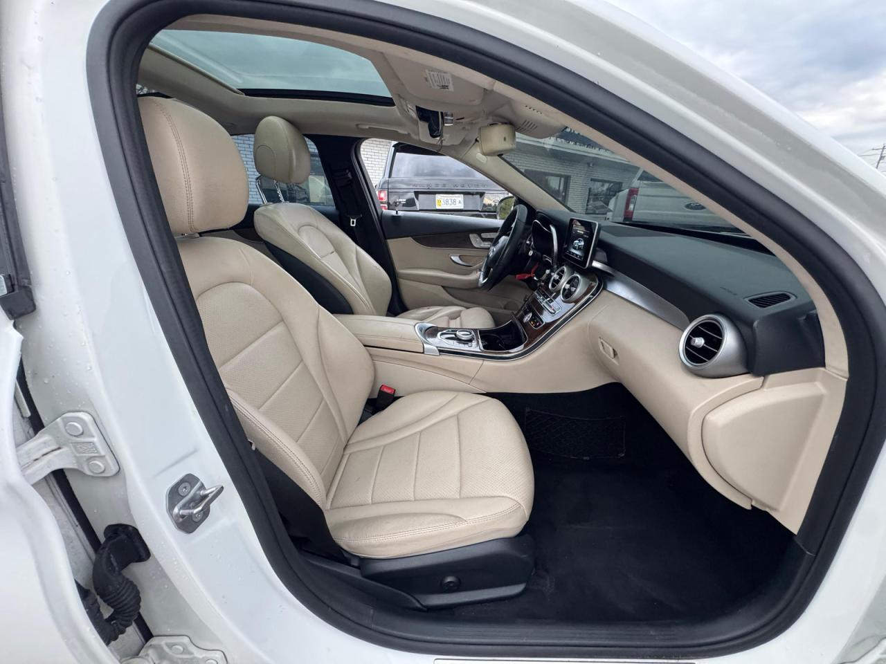 2017 MERCEDES-BENZ C-CLASS