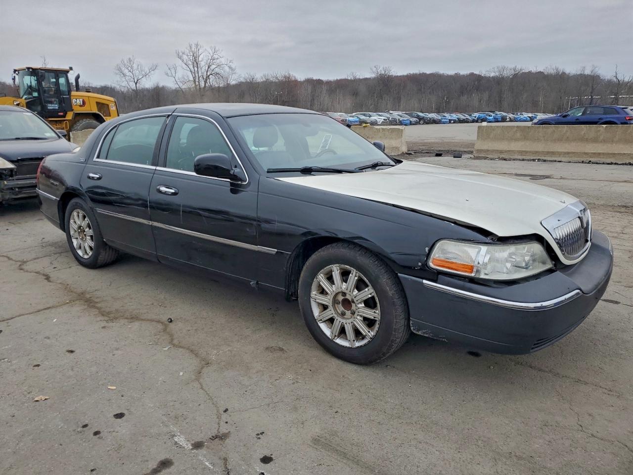2008 LINCOLN Town Car