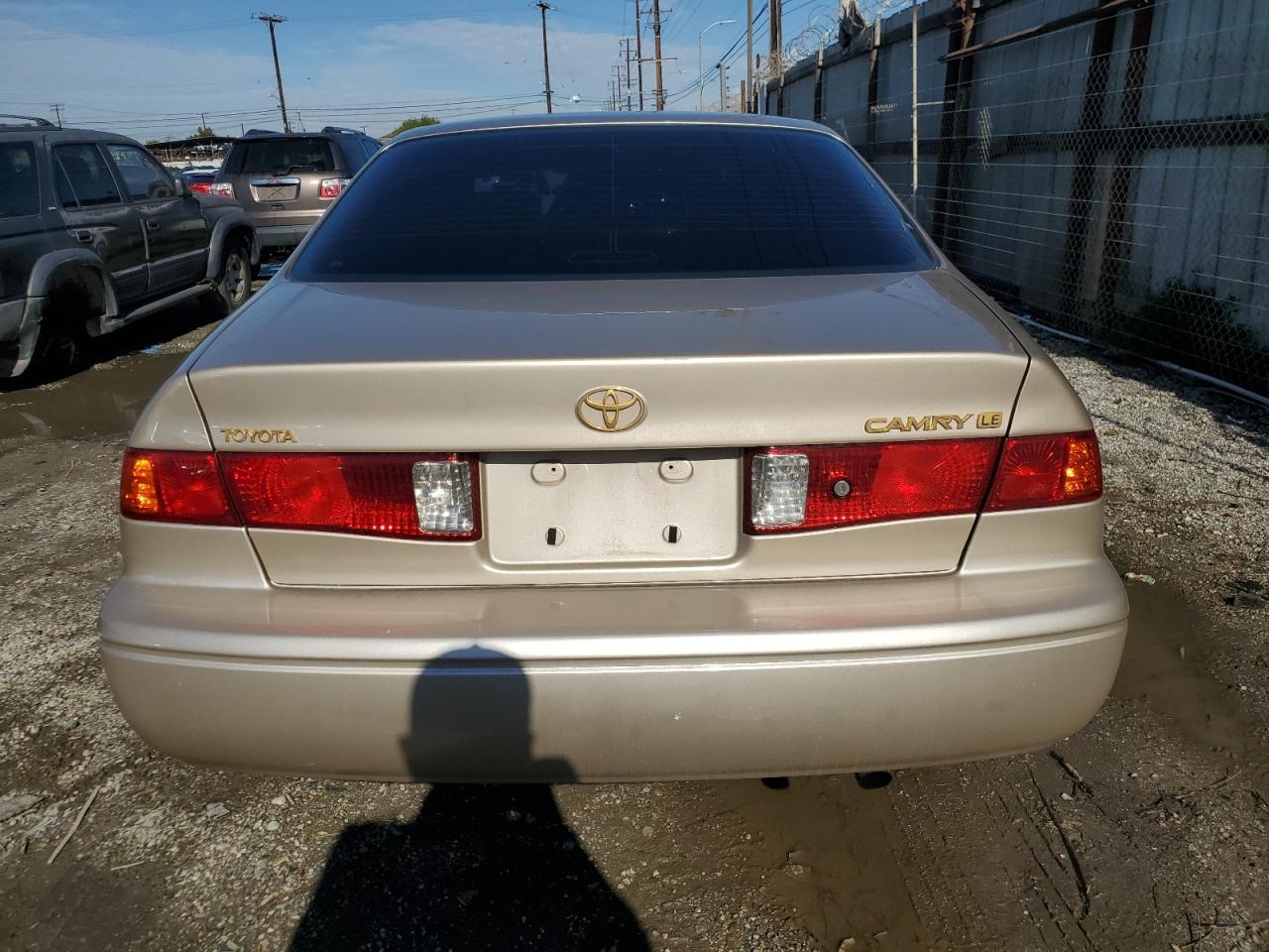 2001 TOYOTA CAMRY