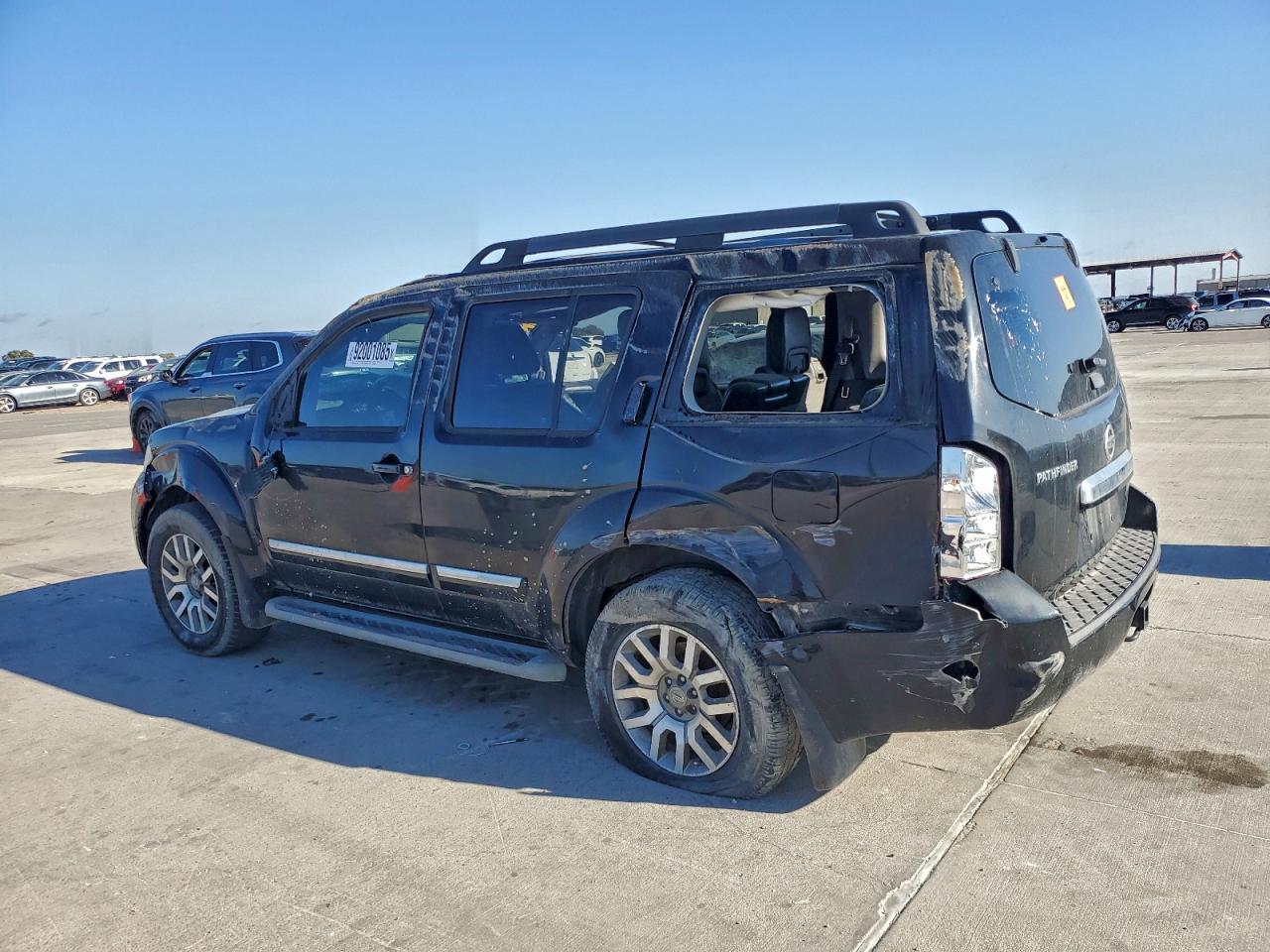 2012 NISSAN PATHFINDER