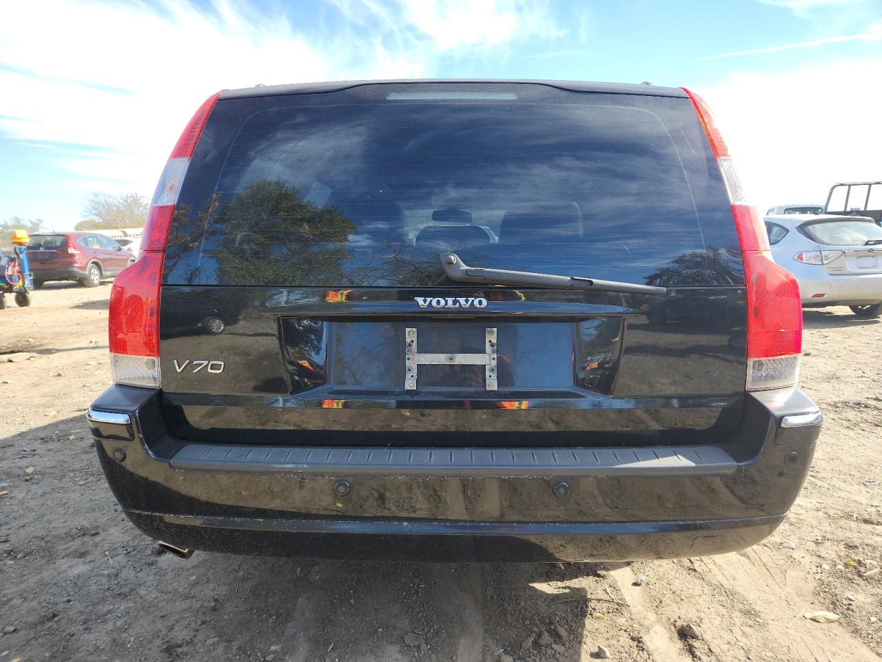 2007 VOLVO V70