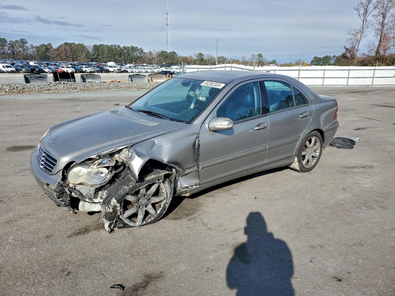 2003 MERCEDES-BENZ C-CLASS