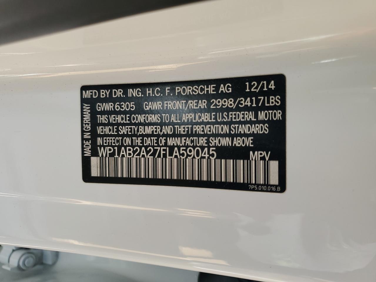 2015 PORSCHE CAYENNE