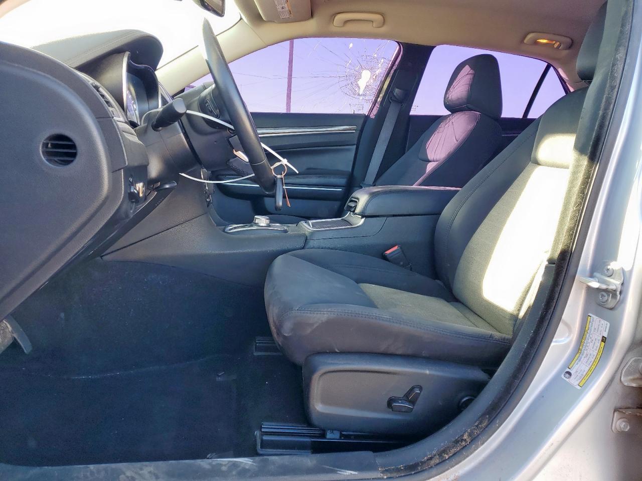 2021 CHRYSLER 300