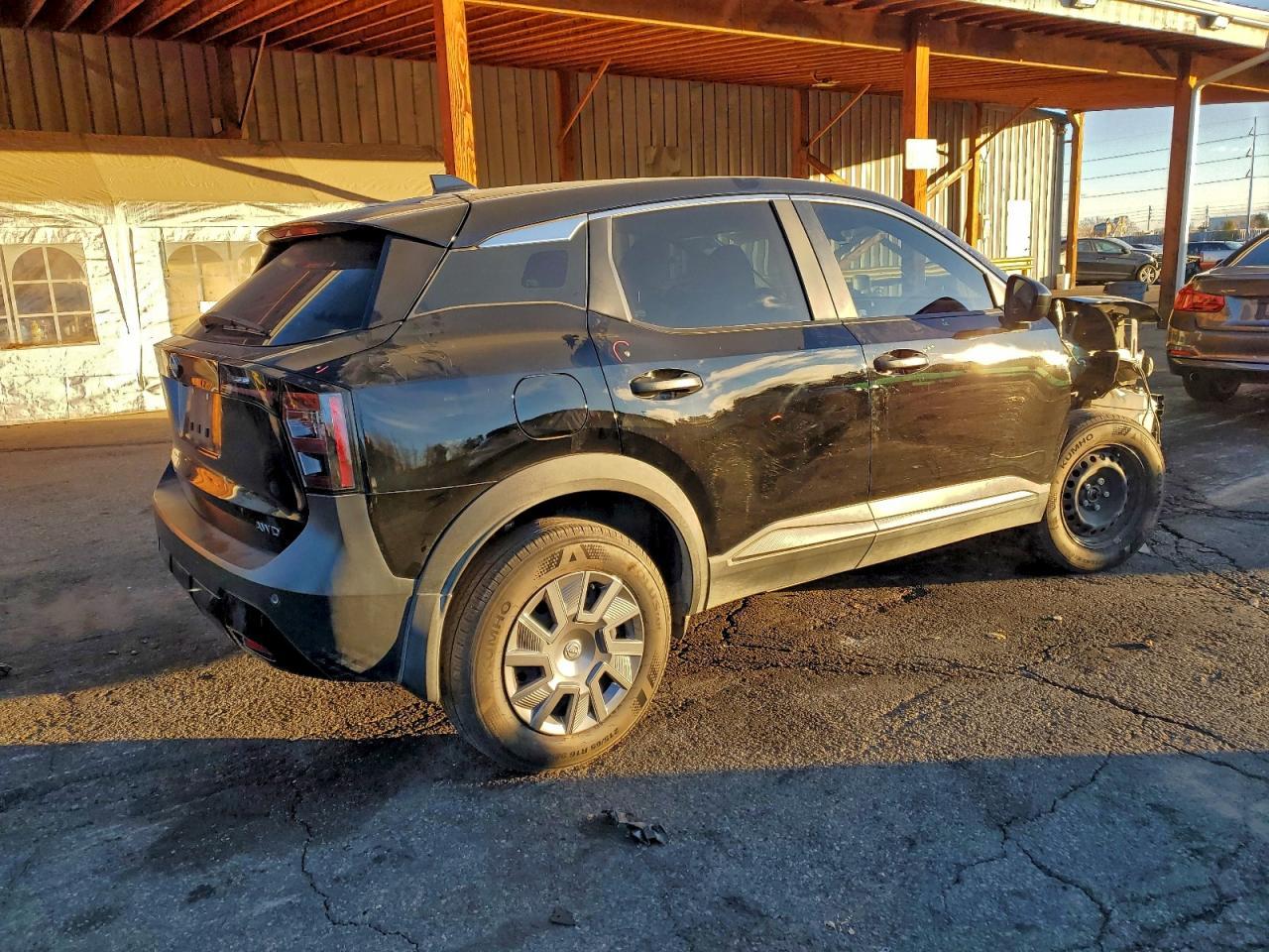 2025 NISSAN KICKS