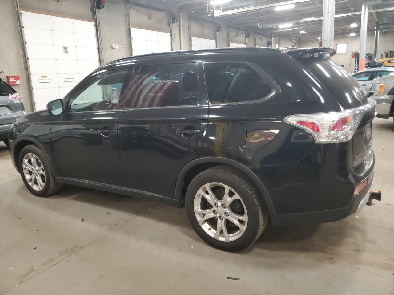 2015 MITSUBISHI outlander